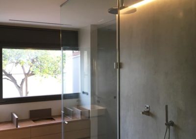 Mampara de baño personalizada en Tarragona custom