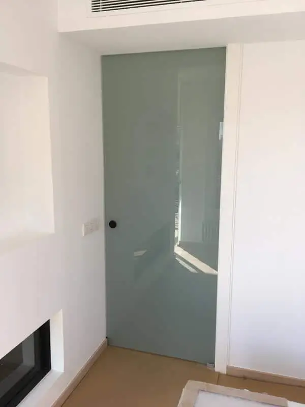 Puerta Cristal 600 Puerta Cristal 600