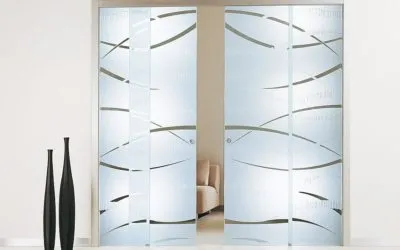 Puertas De Dormitorio De Cristal Deslizantes 400x250 Puertas de cristal correderas para diseños de interiores en viviendas